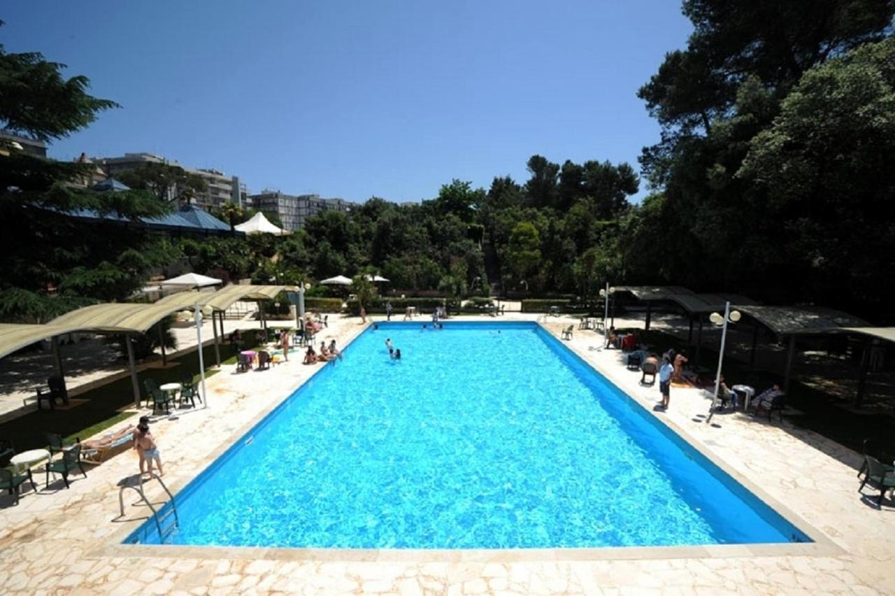 Hotel Villa Rosa Martina Franca Exterior photo